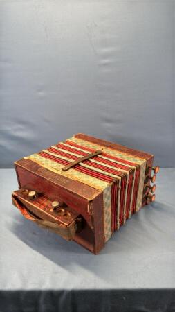 DORAPHONE ACCORDIAN