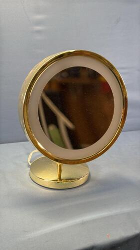 MAKEUP MIRROR WITH LIGHT