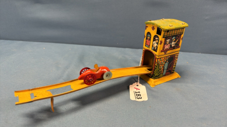 Capitol Hill Racer Wind-Up Tin Toy with 1 Car