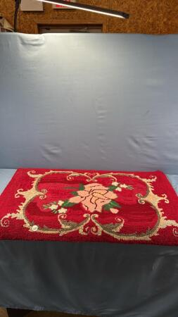 HOOKED MAT