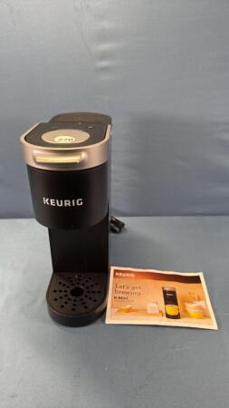 KEURIG MACHINE