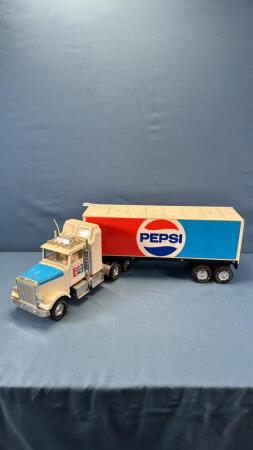 NYLINT PEPSI TIN TRUCK