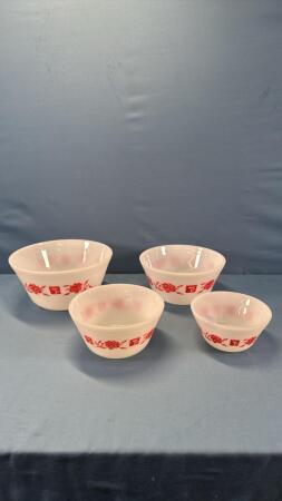SET OF 4 FIRE KING BOWLS