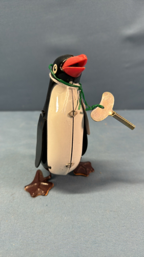 Wind-Up Tin Penguin -5in High -Works