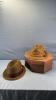 HAT BOX WITH (2) GENTLEMENS HATS