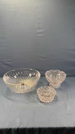 10.5IN GLASS SALAD BOWL WITH 2 SMALL CRYSTAL BOWLS