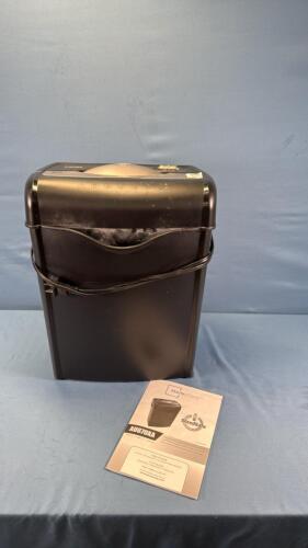 MAINSTAYS PAPER SHREDDER