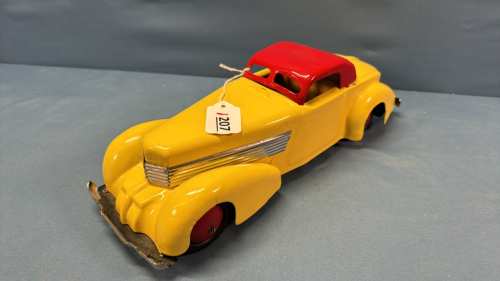 Wyndotte Tin Car -13in Long -Repainted