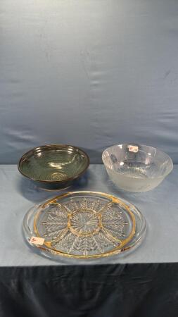 DIVIDED SERVING PLATTER WITH (2) SALAD BOWLS