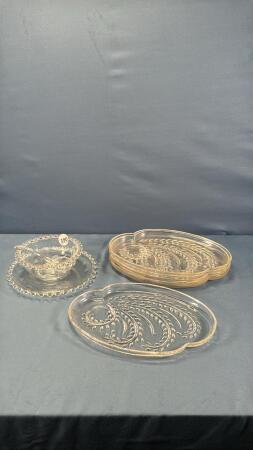 ASSORTED GLASSWARE LOT