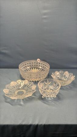 4PC ASSORTED GLASS BOWL LOT