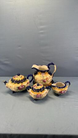 ROYAL NIPPON BLUE TEA & PITCHER SET