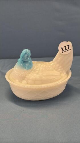 MILK GLASS HEN ON THE NEST (2 COLOUR)