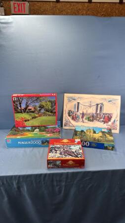 (4) PUZZLES & (2) HISTORY PLACEMATS