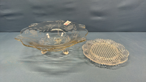 11in Corn Flower Footed Bowl & 7in Lattice Style Plate