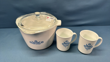 Corning 2 Quart Sauce Maker with Lid & 2 Corning Mugs