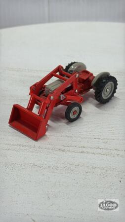 FORD 8N TRACTOR WITH LOADER