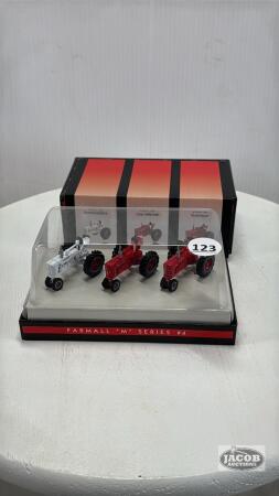 FARMALL "M" SERIES NO 4 TRACTORS SET