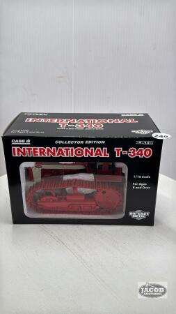 INTERNATIONAL T-340 CRAWLER