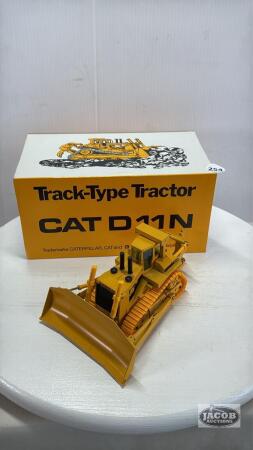 CATEPILLAR D11N DOZER WITH RIPPER