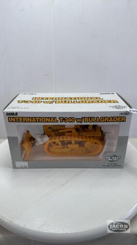 INTERNATIONAL T-340 CRAWLER WITH BULL GRADER