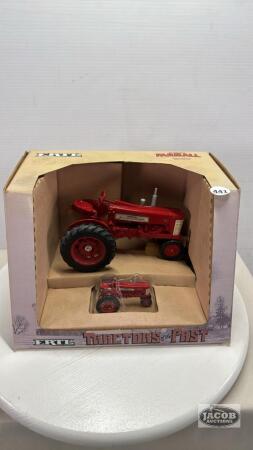 FARMALL 350 TRACTOR SET