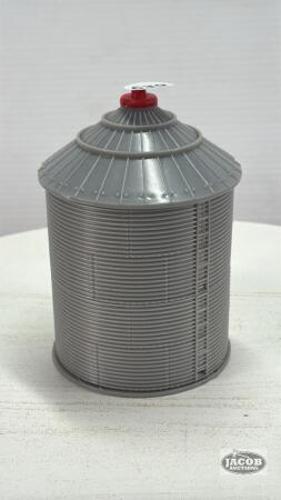 GRAIN BIN