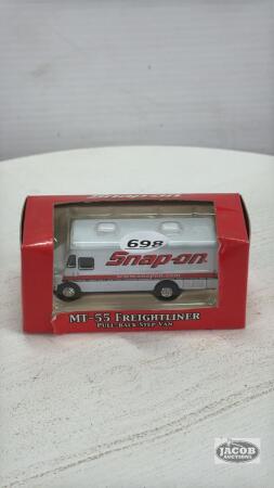 SNAP-ON MT-55 FREIGHTLINER PULL BACK STEP VAN