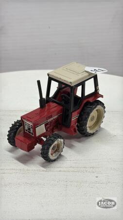 INTERNATIONAL 784 CAB TRACTOR