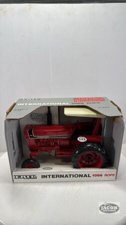 INTERNATIONAL 1066 TRACTOR WITH ROPS