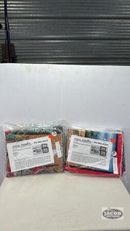 (2) CASE INTERNATIONAL WALL HANGING KITS