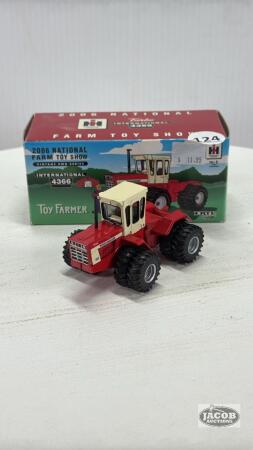 INTERNATIONAL 4366 TURBO ARTICULATE TRACTOR & DUALS