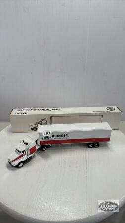 PIONEER SEEDS KENWORTH SEMI