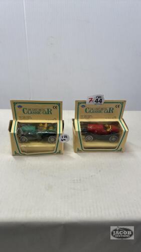 (2) 3.5IN CARS