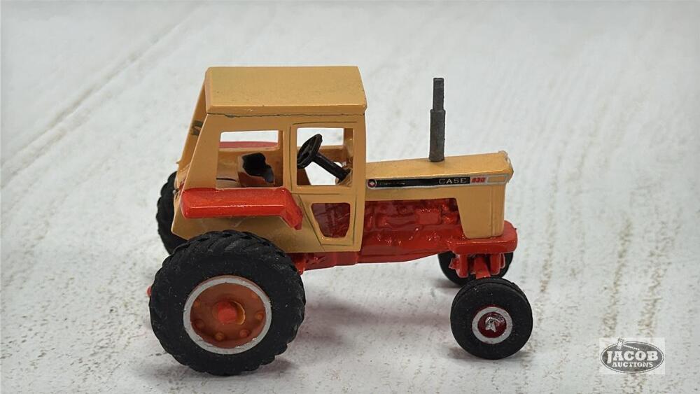 CUSTOM CASE 930 TRACTOR WITH CAB