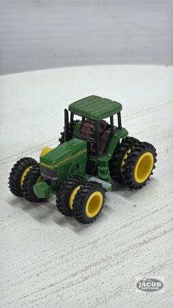 CUSTOM JOHN DEERE 7800 TRACTOR