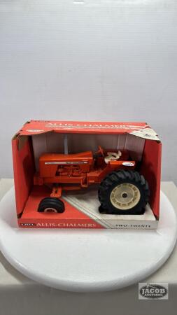 ALLIS-CHALMERS TWO-TWENTY TRACTOR