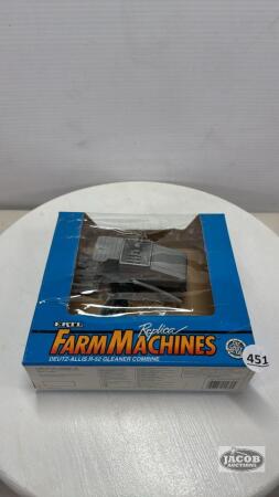 GLEANER R-52 COMBINE W/6 ROW CORN & FLEX HEAD
