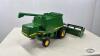 JOHN DEERE 9500 COMBINE W/FLEX & 8 ROW CORN HEAD - 8