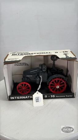 INTERNATIONAL 8-16 KEROSENE TRACTOR