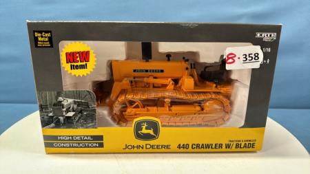 John Deere 440 Crawler