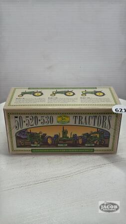 JOHN DEERE 3PC TRACTOR SET