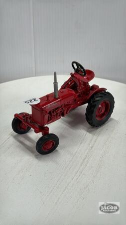 MCCORMICK FARMALL CUB