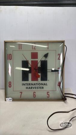 INTERNATIONAL HARVESTER DEALER CLOCK