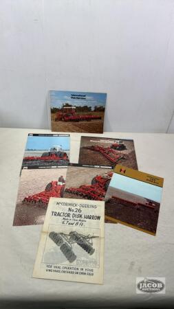 INTERNATIONAL BROCHURE LOT