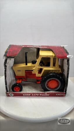 CASE 1170 TRACTOR