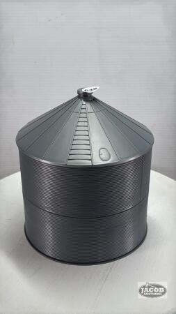 GRAIN BIN