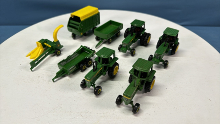 John Deere 1/64 Lot -See Notes