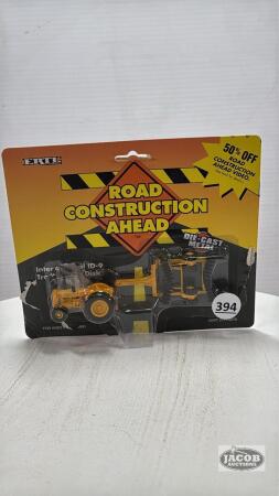 INTERNATIONAL ID-9 TRACTOR WITH DISC