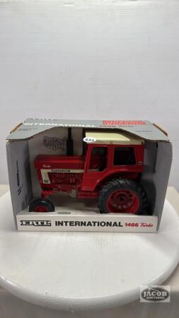 INTERNATIONAL 1466 TURBO TRACTOR